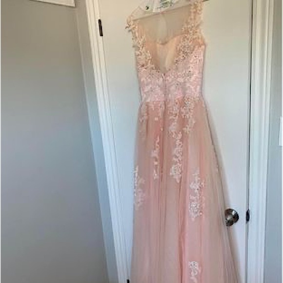 Blush pink dress. Size small. Worn once, dry cleaned - Picture 3 of 5